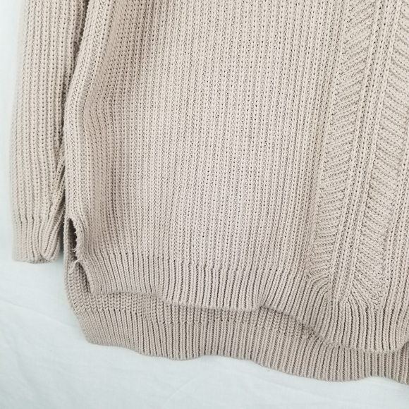 Babaton Oversized 100% Cotton V-Neck Knit Sweater - Picture 6 of 8